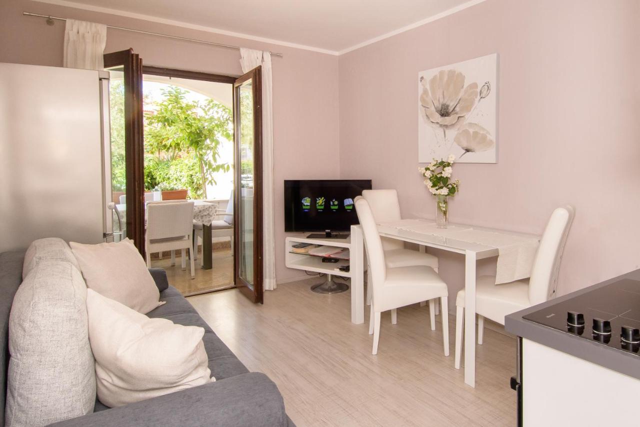 Apartments Dora بوريتش المظهر الخارجي الصورة