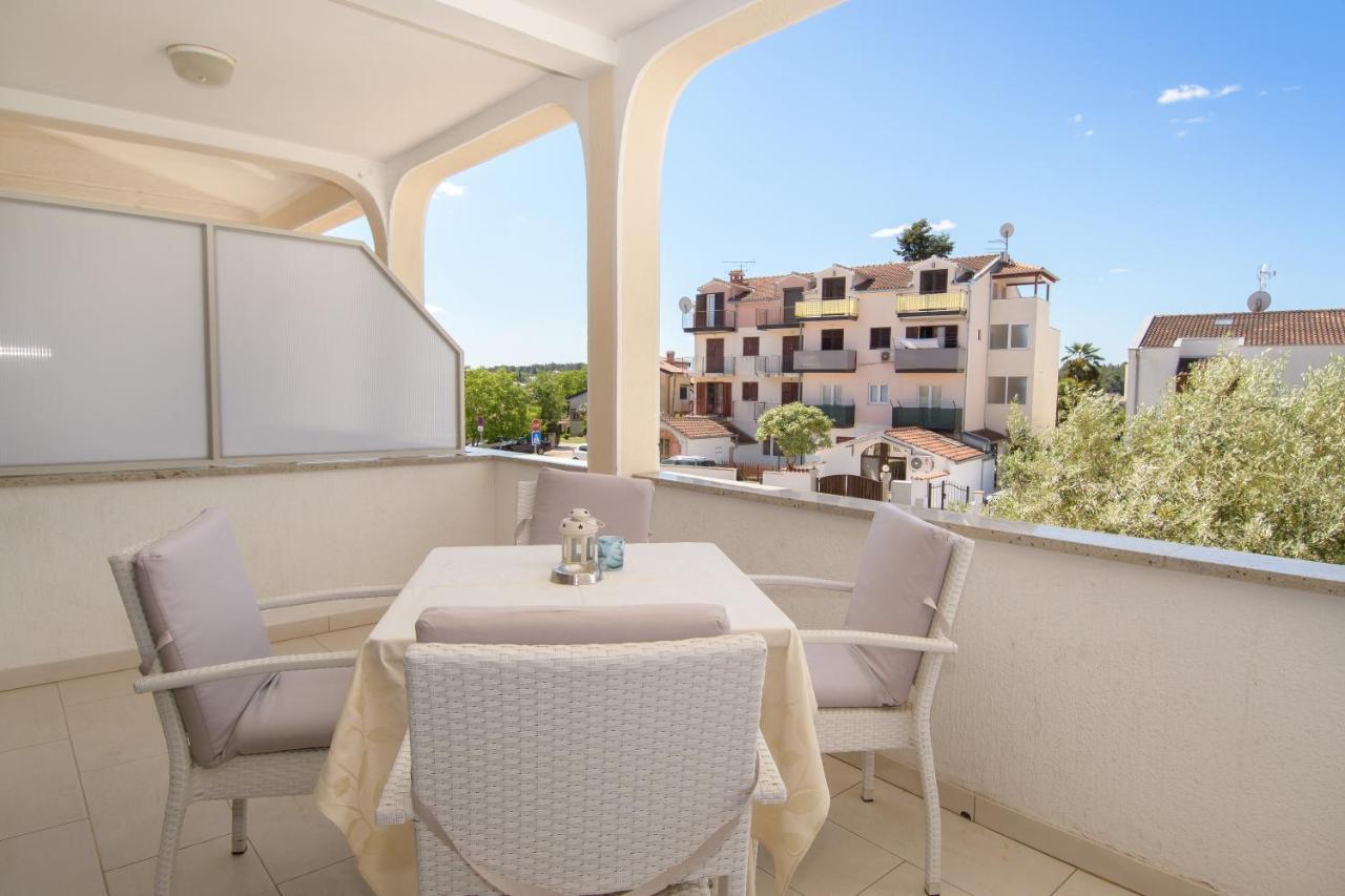 Apartments Dora بوريتش المظهر الخارجي الصورة